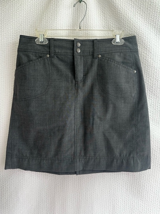 Athleta Dresses & Skirts - Athleta Sirrus Women’s Gray Skirt Size: 8